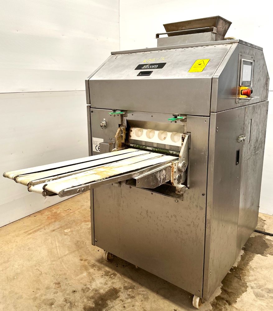 BEcom 4 Pocket Divider Rounder, Model MDR 6000 A. Serial# 12233539-15.010. Built 2015. 2kW. Previously used in sanitary application, bakery. Video of unit running available. 